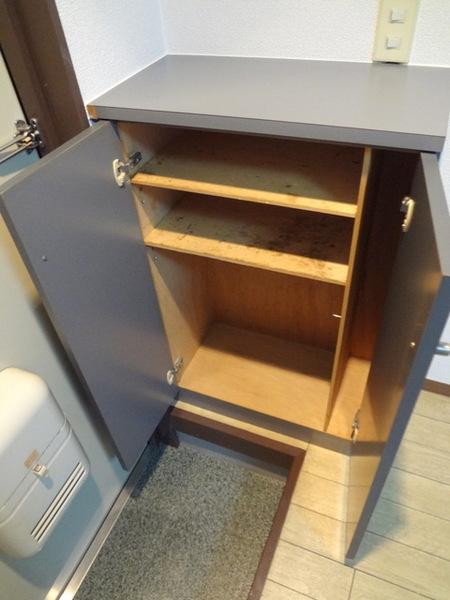 Receipt.  [Minato-ku, rent] Shoe box