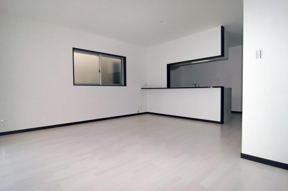 Model house photo. Solar housing construction cases (indoor)