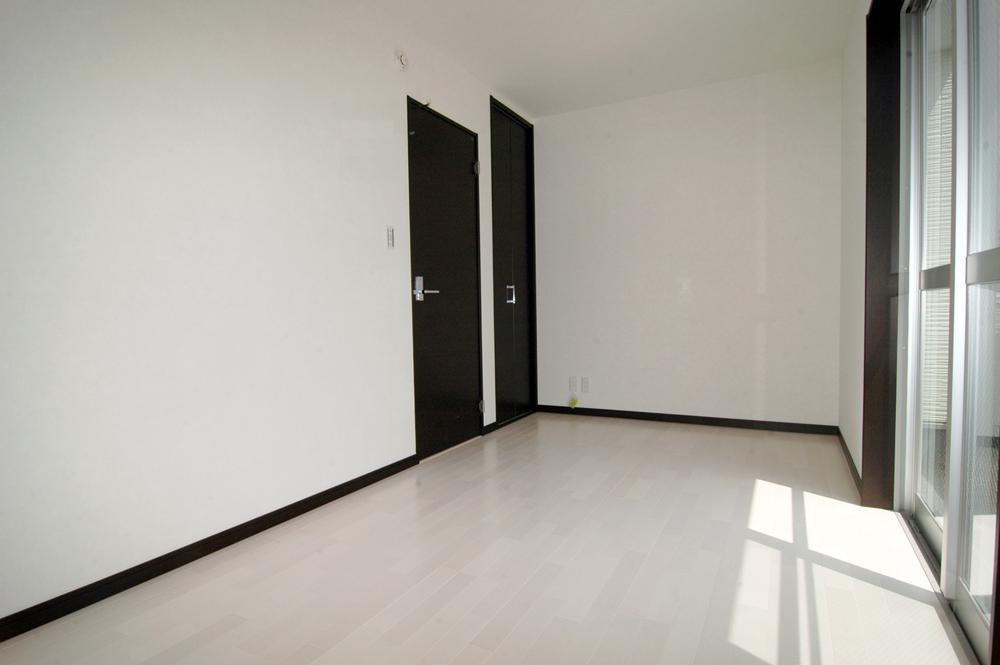 Building plan example (introspection photo). Solar housing construction cases (indoor)