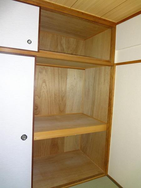 Receipt.  [Minato-ku, real estate buying and selling] Stored securely