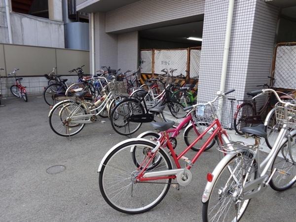 Other common areas. Bicycle-parking space