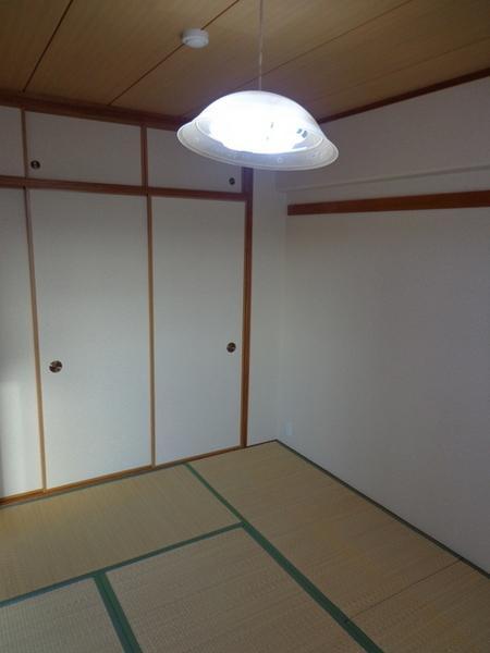 Non-living room.  [Minato-ku, real estate buying and selling] 6 Pledge Japanese-style room