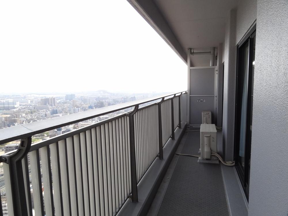 Balcony. Local (April 2013) Shooting