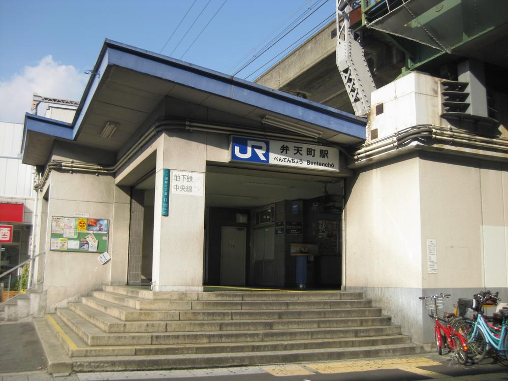station. JR "Bentencho" station up to 560m JR Osaka Loop Line. It is also useful to the "Osaka" station and "Tennoji" station such as the major stations. 