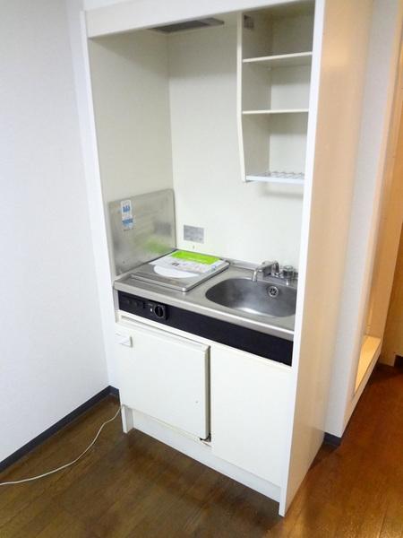 Kitchen.  [Minato-ku, rent] Easy to cooking in a compact kitchen