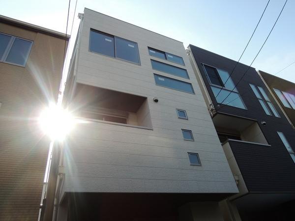 Local appearance photo