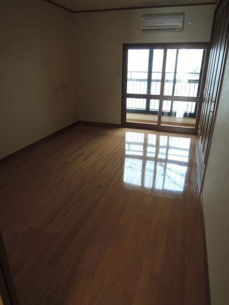 Non-living room. Second floor Western-style 7.5 Pledge. How in the bedroom.