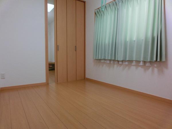 Non-living room. 3F Western-style 5 Pledge. CL mirror will show a wide room. 