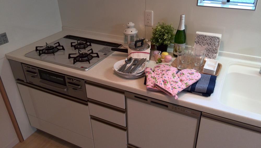 Kitchen. Easy-to-use system Kitchen.