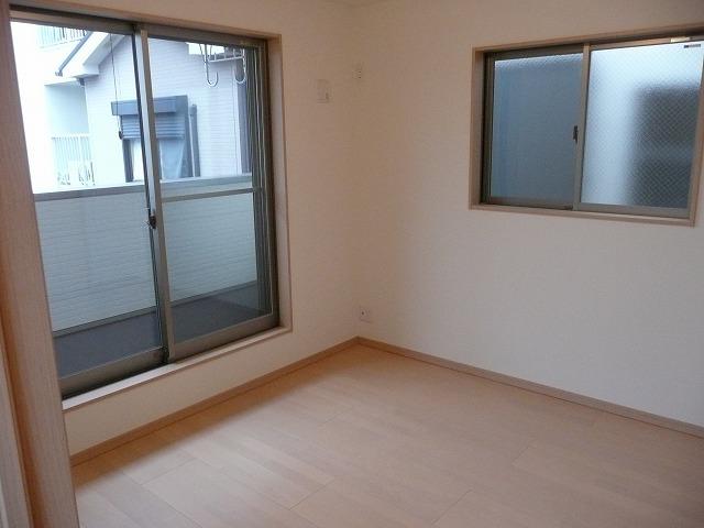 Non-living room. 2 Kaiyoshitsu