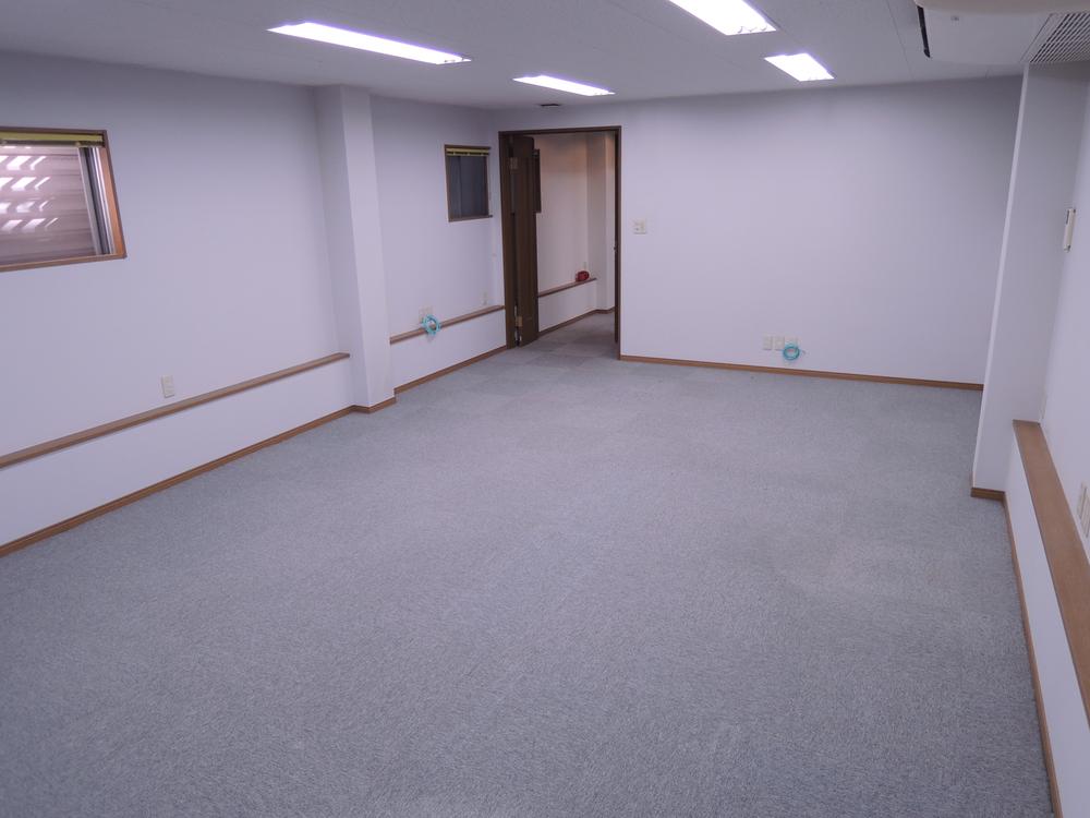 Non-living room. Second floor Office (19.2 Pledge)