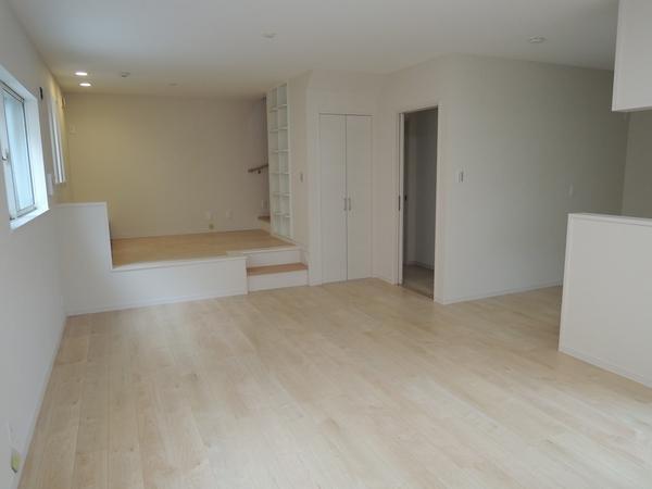 Living. Why this wide living.