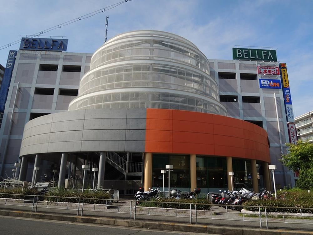 Shopping centre. 840m to the Fashion Center Shimamura Berufa Miyakojima shop