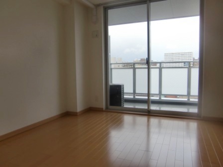 Living and room. Pitattohausu Nishinagahori shop Tel0120-47-4625