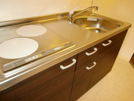 Kitchen. Pitattohausu Nishinagahori shop Tel0120-47-4625