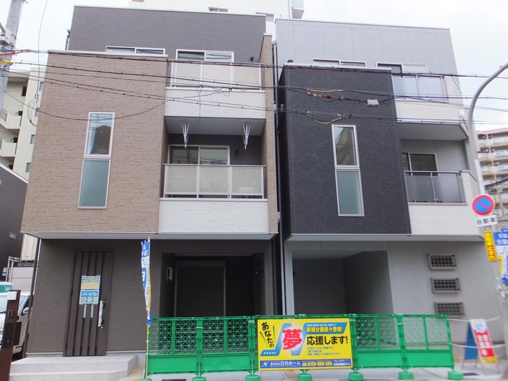 Rendering (appearance). It is the appearance with a strong presence of simple modern