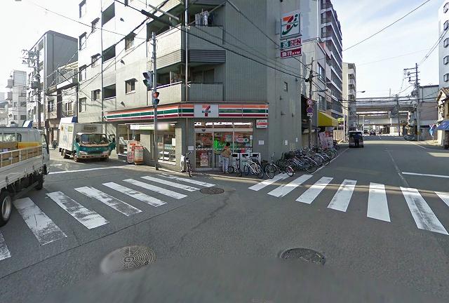 Convenience store. Seven-Eleven 55m to Osaka powers 3-chome