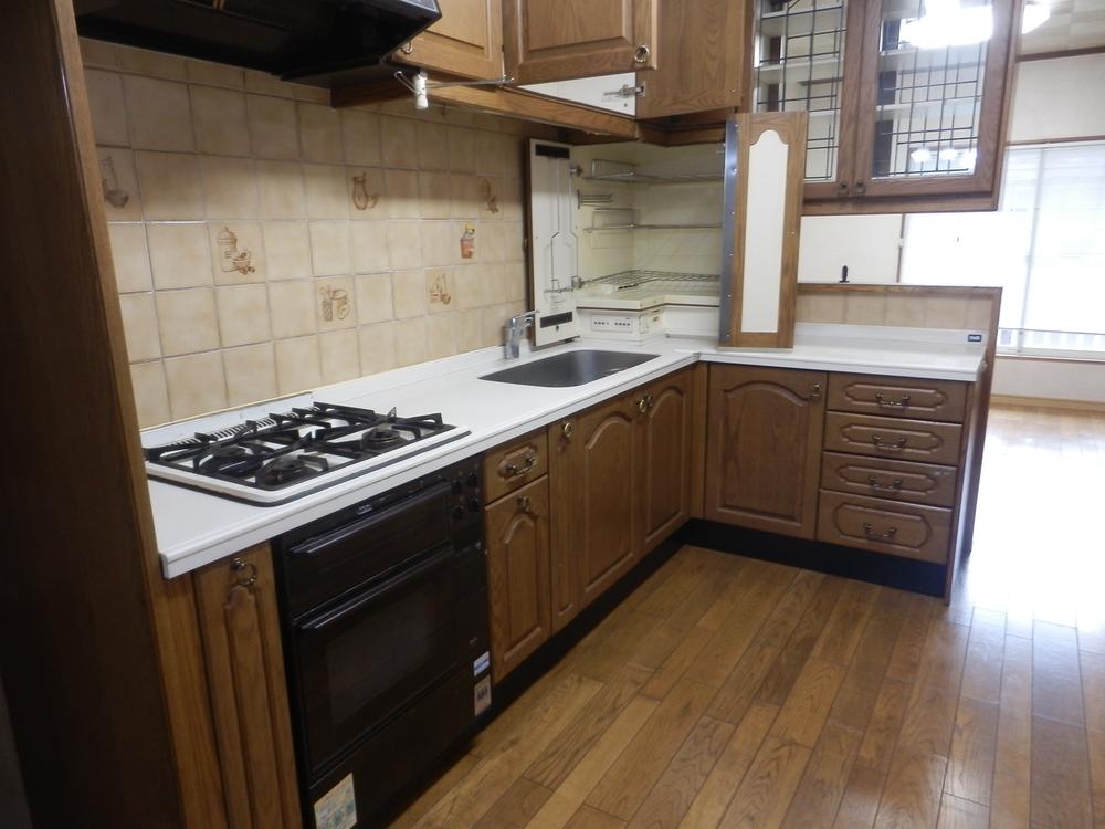 Kitchen. Indoor (June 2013) Shooting