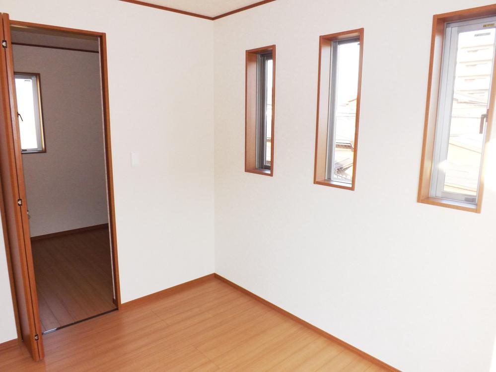 Other introspection. Local photos (Western-style)