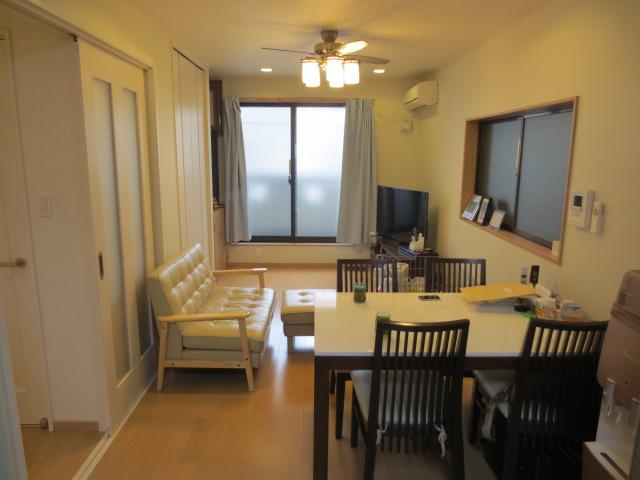 Living. Local (11 May 2013) Shooting