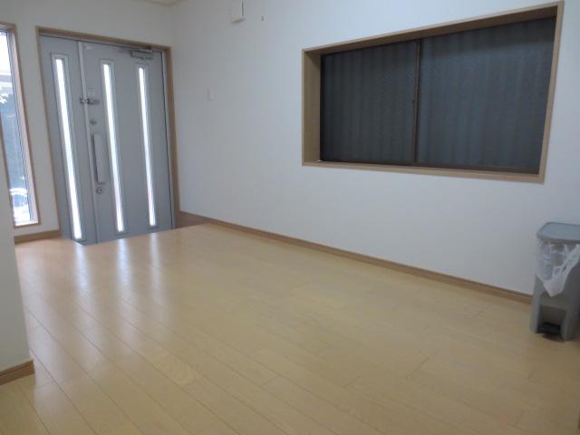 Non-living room. 1 Kaiyoshitsu