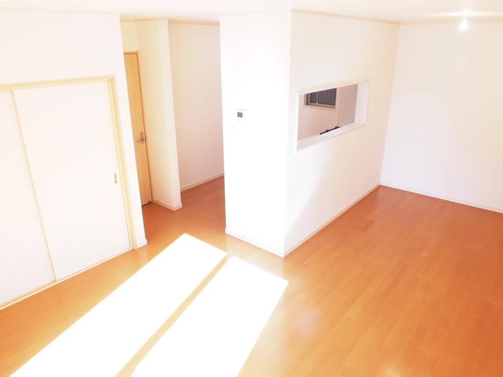 Same specifications photos (living). Same specifications photos (living) LDK16 Pledge, All rooms have double-glazing!