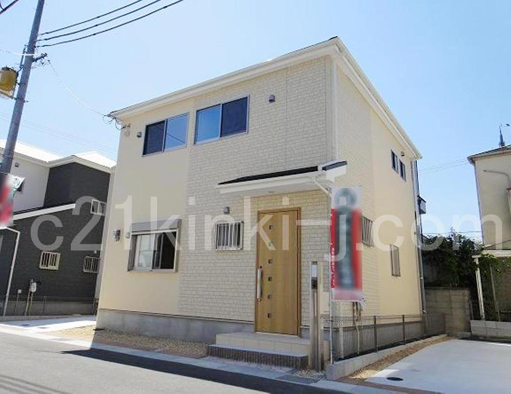 Same specifications photos (appearance). Same specifications photos (appearance) south-facing! 10-year warranty for peace of mind!