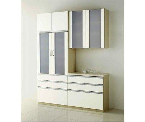 Kitchen. Cupboard standard equipment