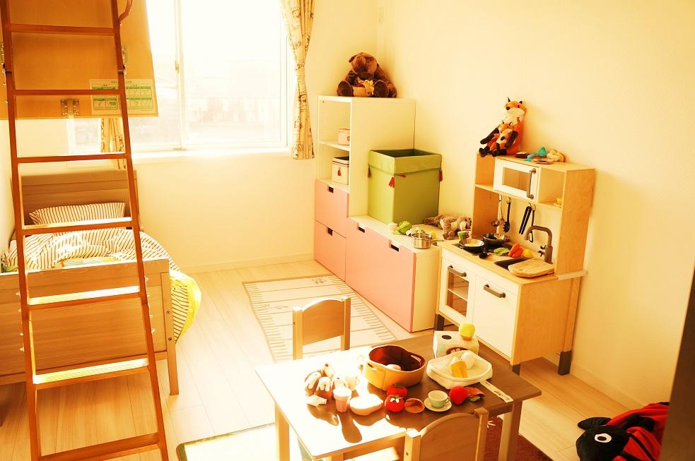 Non-living room. Keep it all means want attic storage memories of goods for children room. Existing model house photo