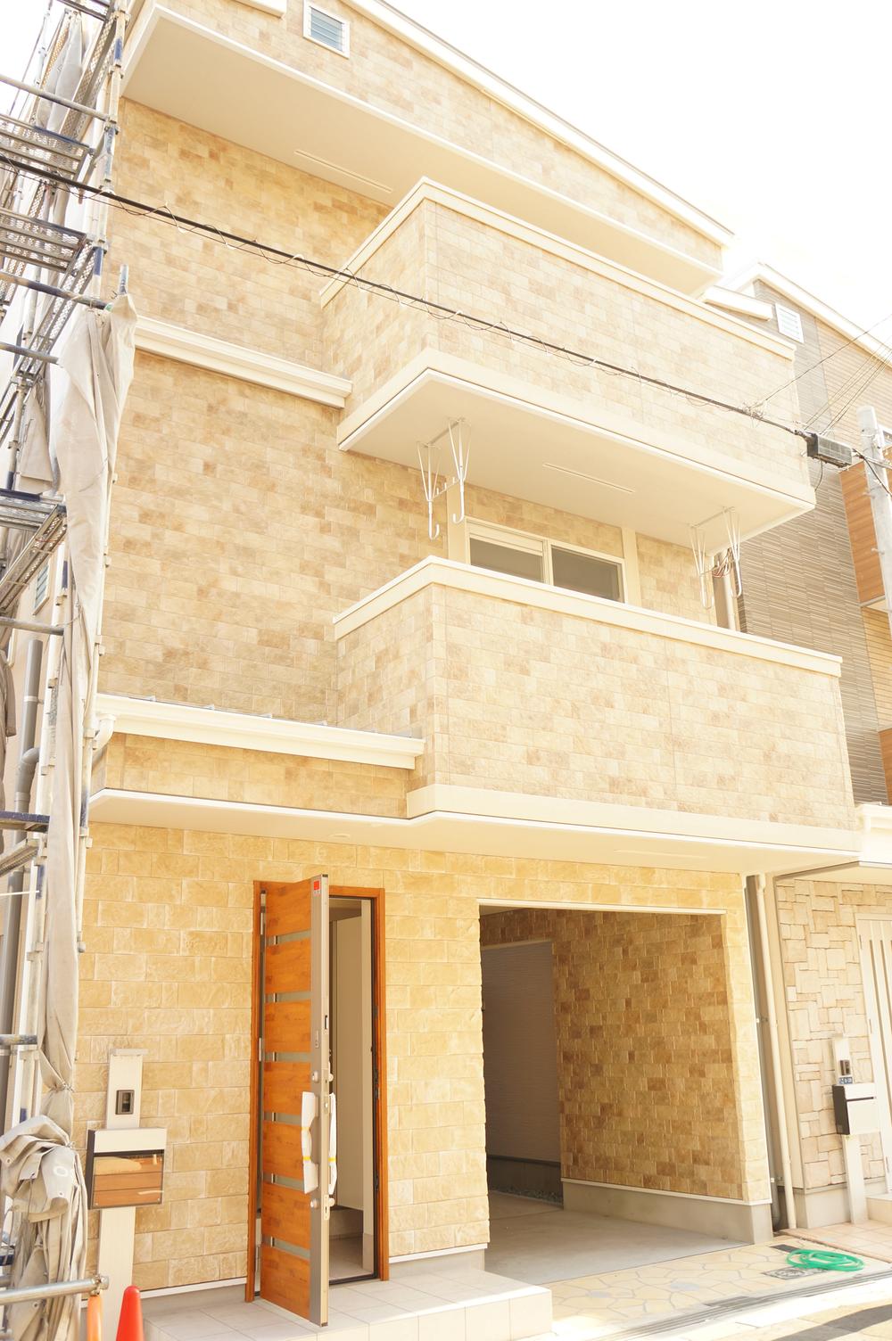 Local appearance photo. Model house exterior photo