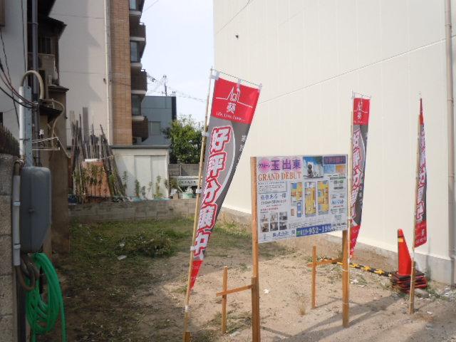 Local photos, including front road. Local (July 2013) Shooting