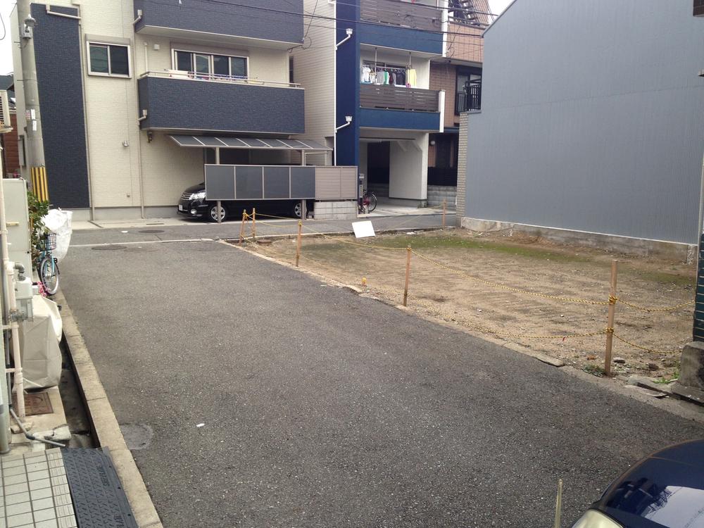 Local appearance photo. Local (12 May 2013) Shooting