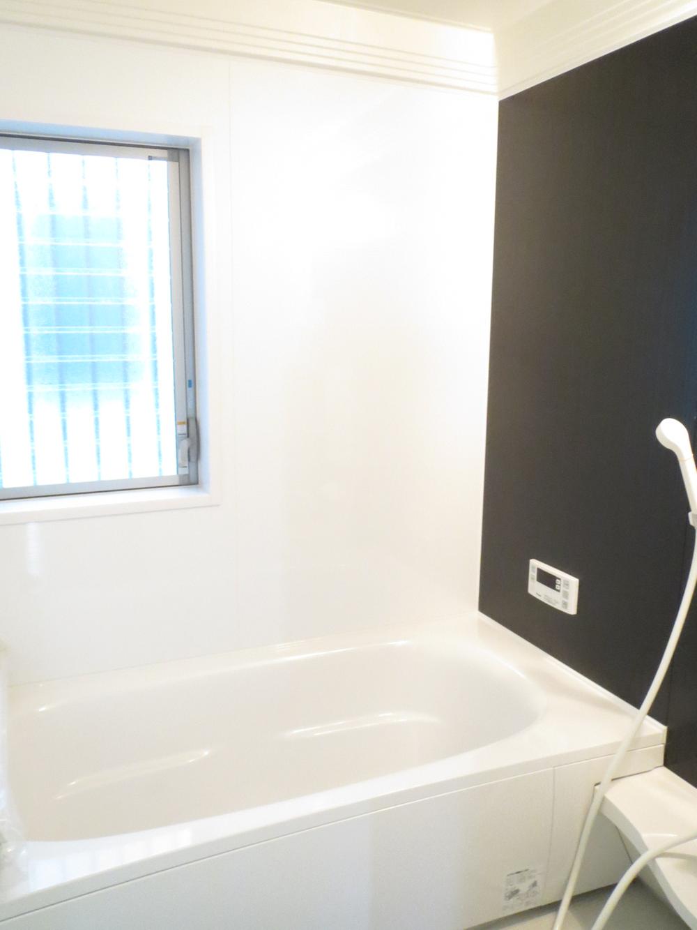 Same specifications photo (bathroom). Bathroom construction cases