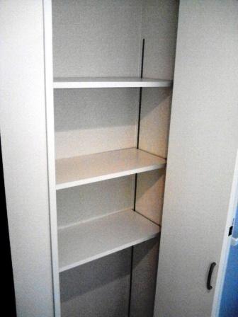 Receipt. Convenient linen cabinet