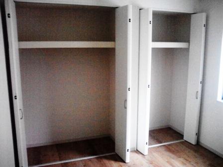 Receipt. There are storage capacity.