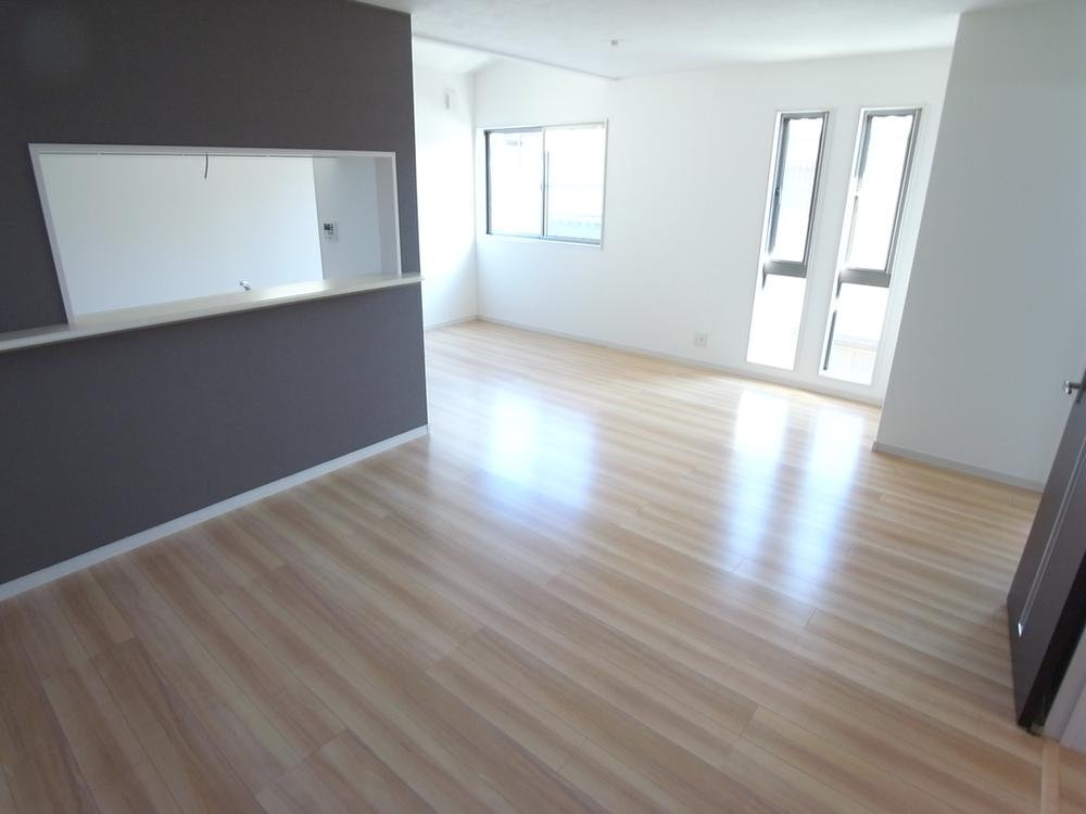 Living. The example of construction photos