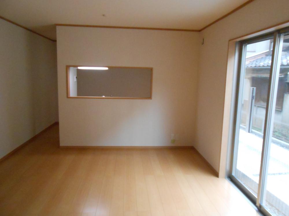 Living. No. 1 destination Face-to-face kitchen