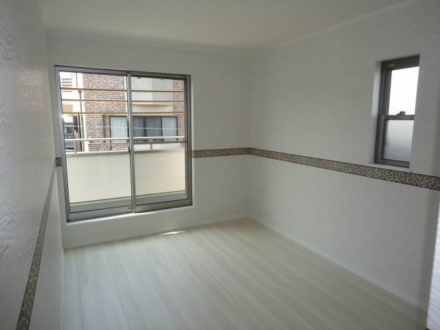 Non-living room. Since it is Zenshitsuminami direction, Pleasant day will come Insert.