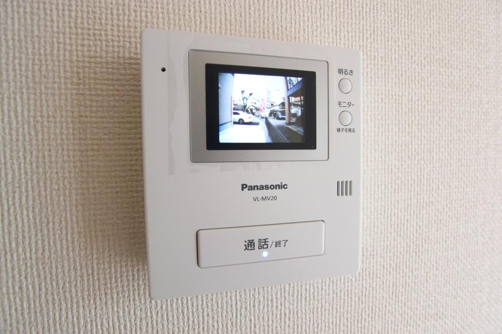 Other.  ◆ TV monitor Hong