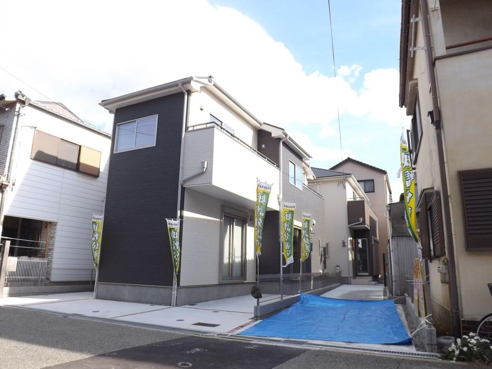 Local appearance photo. Local photos (streets) all 2 House! Station near Property!