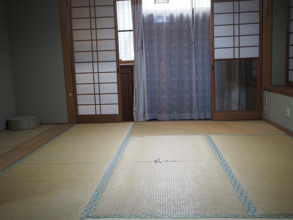 Non-living room. Indoor (11 May 2013) Shooting