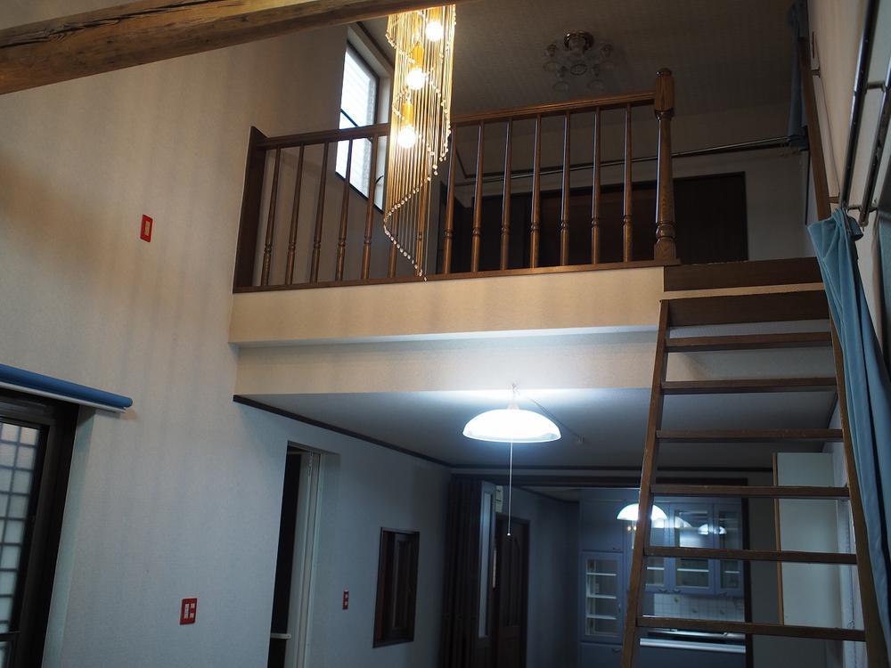 Non-living room. Indoor (11 May 2013) Shooting