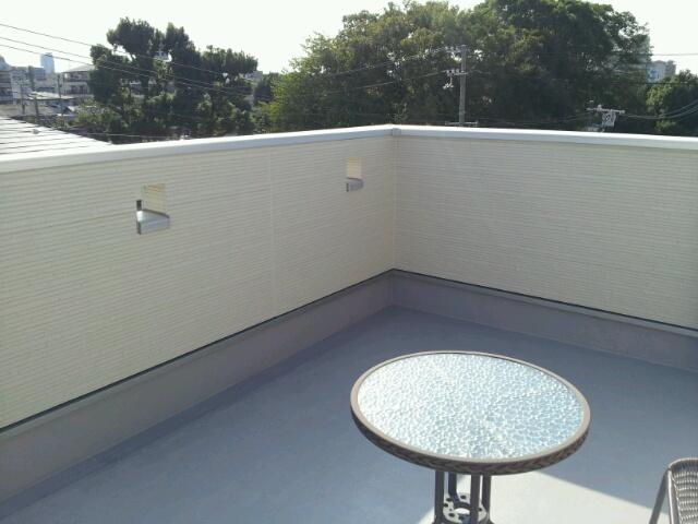 Balcony. Large roof balcony! !