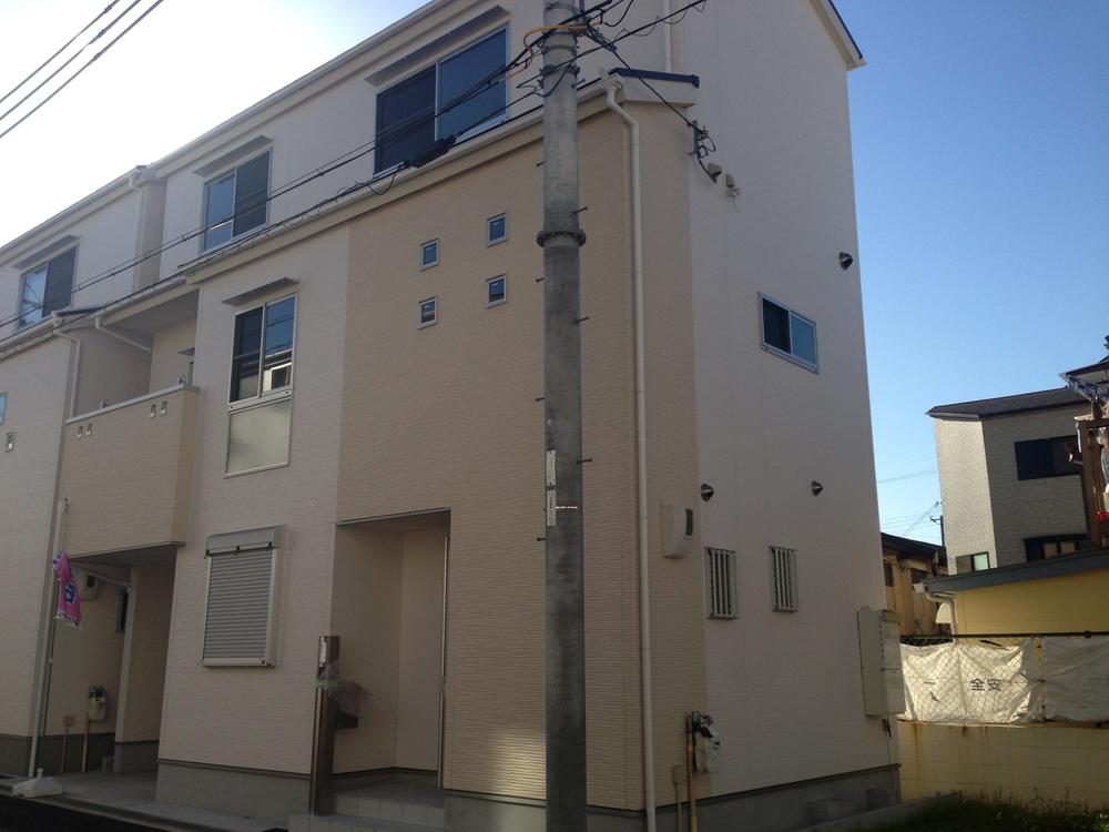 Local appearance photo. Life 4-minute walk! Shopping is conveniently located!