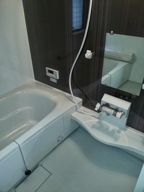 Bathroom. Indoor (09 May 2013) Shooting