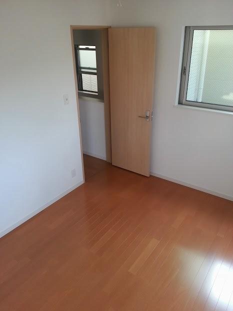 Non-living room. Indoor (09 May 2013) Shooting