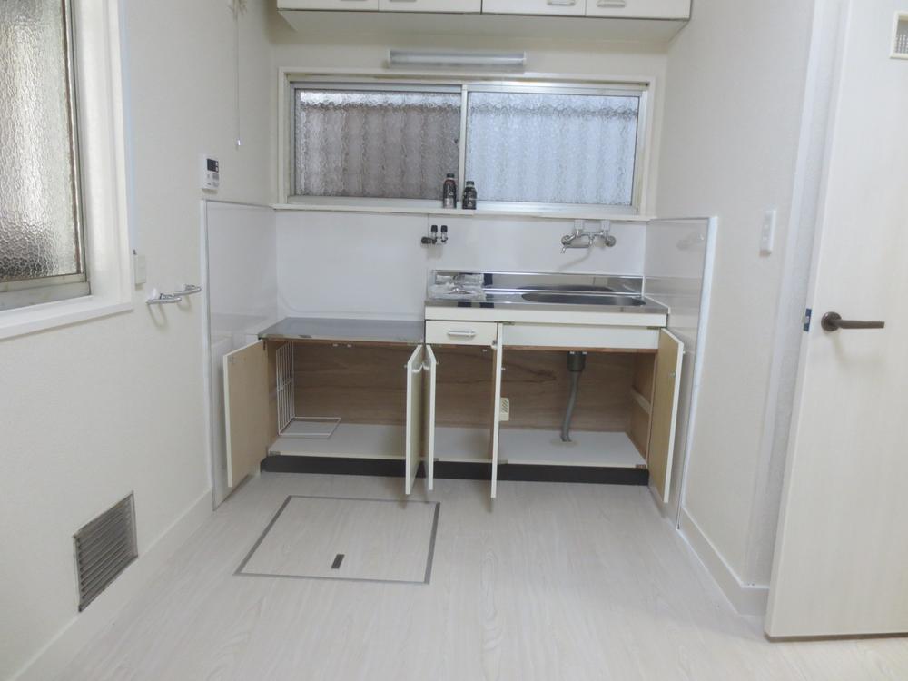 Kitchen. Room (May 2013) Shooting