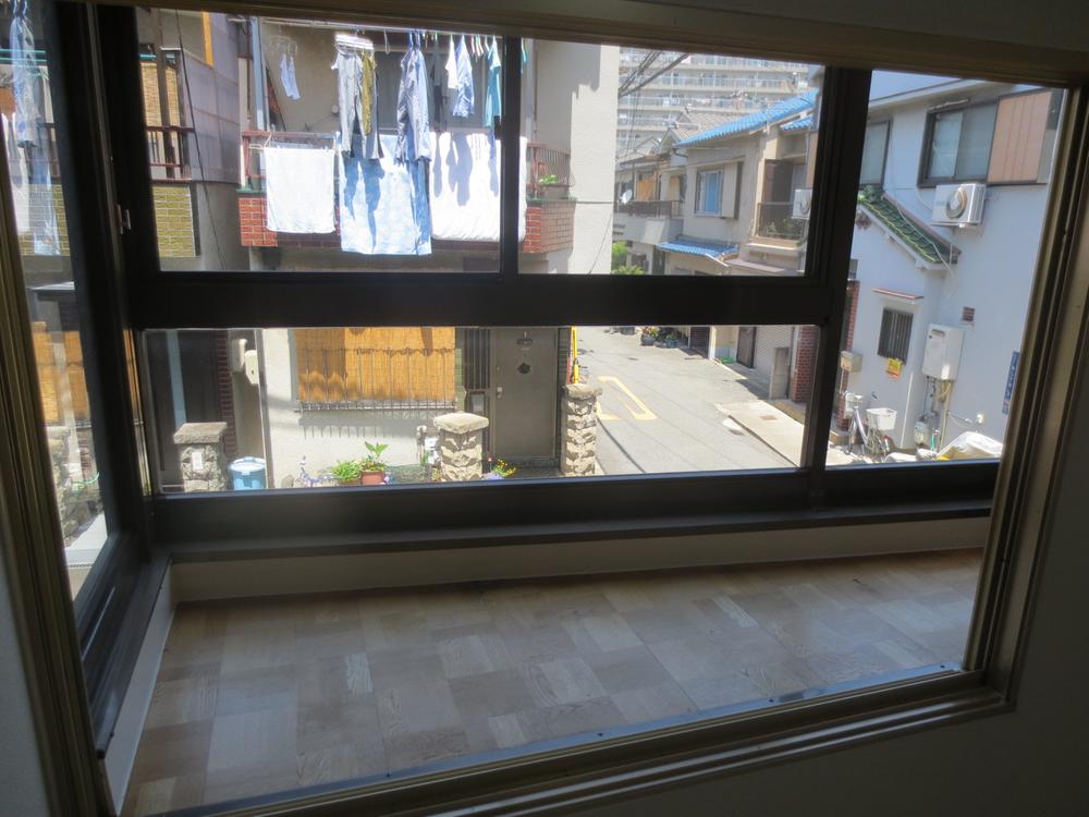 Receipt. Room (May 2013) Shooting