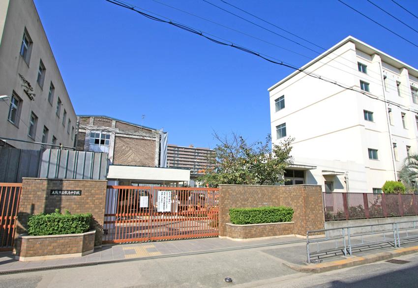 Junior high school. Municipal Utajima until junior high school 1640m walk 21 minutes