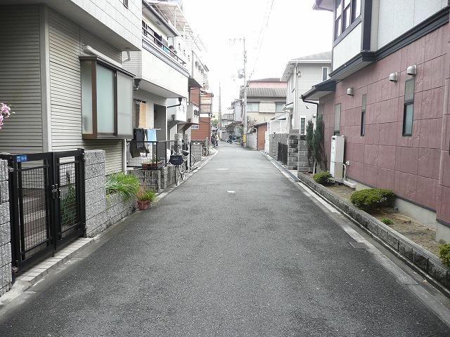 Other local. Frontal road